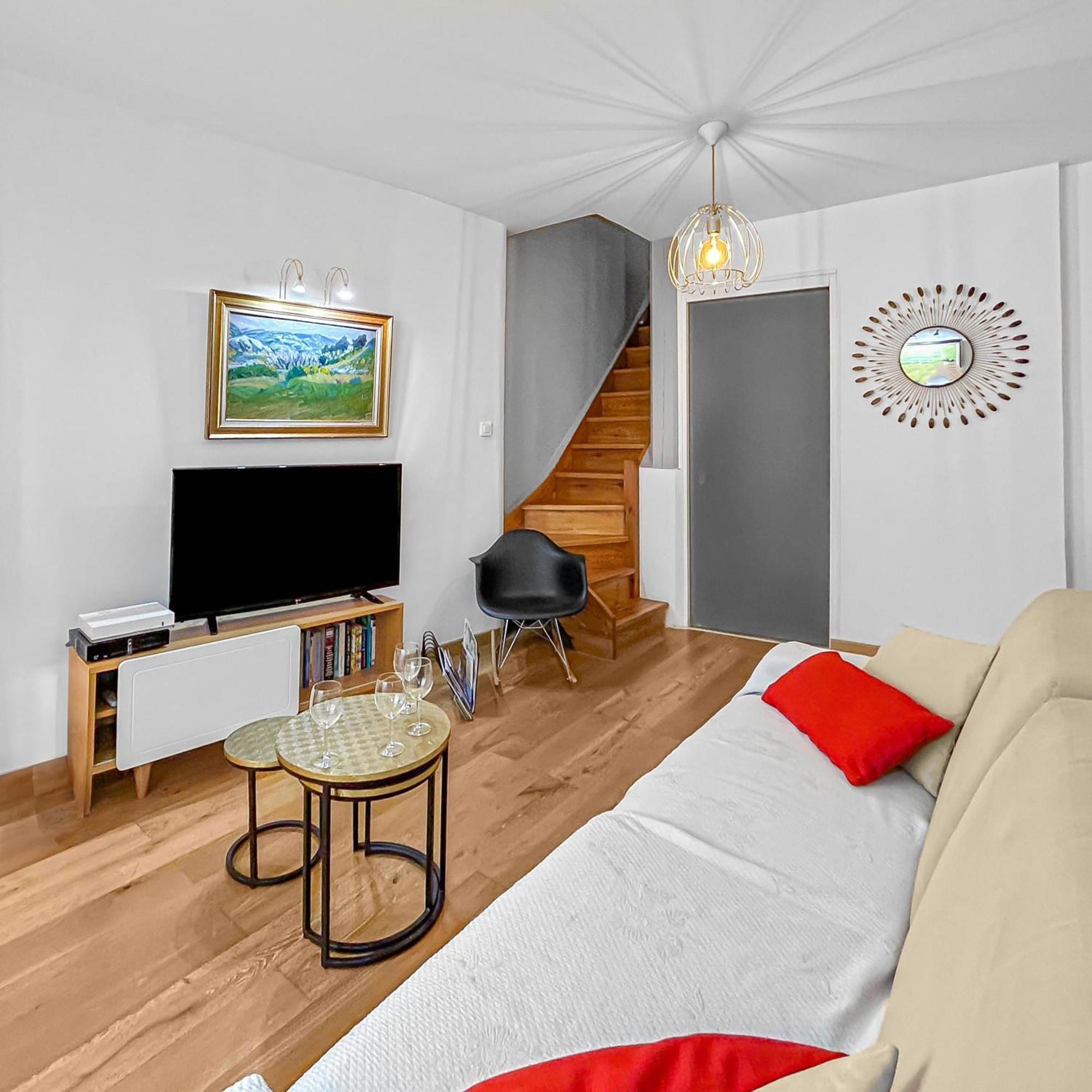 Ferienwohnung Un Petit Nid Au Bord De La Sorgue LʼIsle-sur-la-Sorgue Exterior foto
